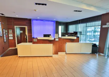 Wavecrest Lodge hotel thumbnail 3