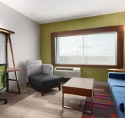 Holiday Inn Express & Suites Edinburg-McAllen Area by IHG hotel detail image 4
