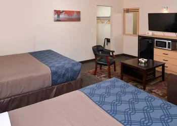 Econo Lodge Rochester I-90 & I-390 hotel thumbnail 3