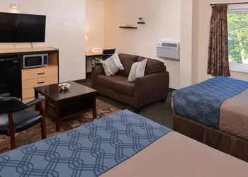 Econo Lodge Rochester I-90 & I-390 hotel thumbnail 4