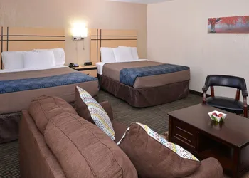 Econo Lodge Rochester I-90 & I-390 hotel thumbnail 6