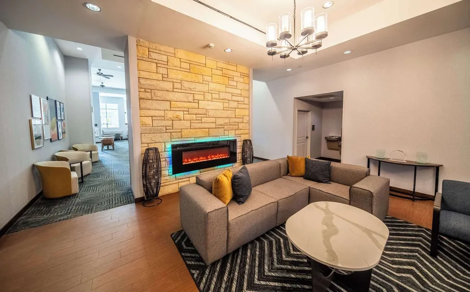 Homewood Suites by Hilton Rochester Mayo Clinic Area / Saint Marys hotel detail image 2