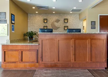 Comfort Inn & Suites Mandan - Bismarck hotel thumbnail 2