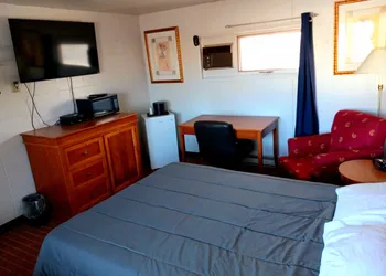 Chalet Inn Motel hotel thumbnail 6