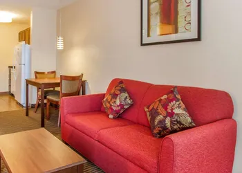 MainStay Suites Grand Island hotel thumbnail 7