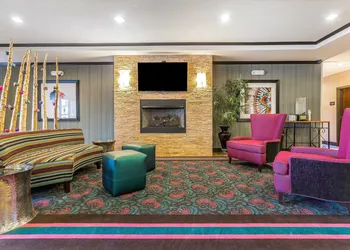 Comfort Inn & Suites Newcastle - Oklahoma City hotel thumbnail 2
