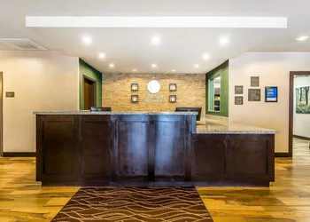 Comfort Inn & Suites Newcastle - Oklahoma City hotel thumbnail 6