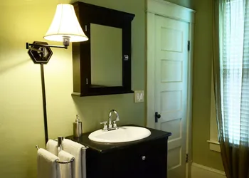 Adora Inn hotel thumbnail 5
