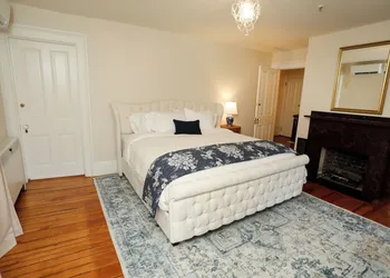 Cypress River Inn & Spa hotel thumbnail 5