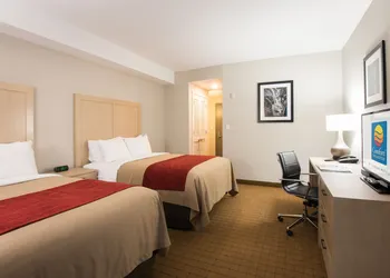 Comfort Inn & Suites hotel thumbnail 7