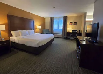 Comfort Inn Ferdinand hotel thumbnail 6