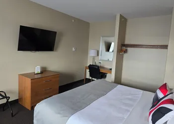 The Kanata Bonnyville hotel thumbnail 8
