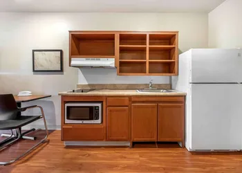 Extended Stay America Select Suites Gainesville hotel thumbnail 8