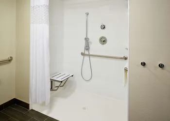 Hampton Inn by Hilton Timmins hotel thumbnail 5
