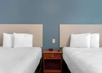 Studio 6 Extended Stay El Paso East TX hotel thumbnail 8