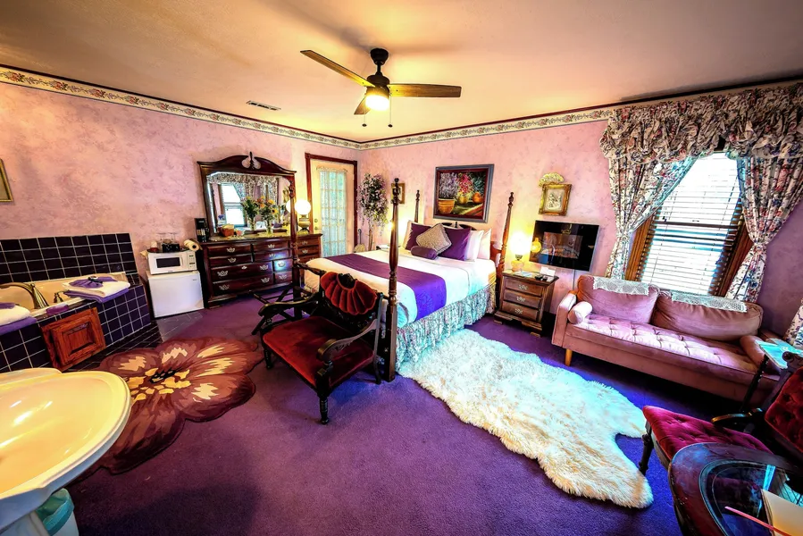 Cliff Cottage Inn - Downtown Bed & Breakfast hotel detail image 6