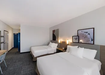 Spark by Hilton Midland South hotel thumbnail 5