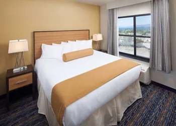 Red Lion Inn & Suites Polson hotel thumbnail 6