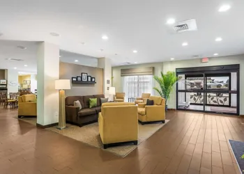 Sleep Inn & Suites Hannibal West hotel thumbnail 5