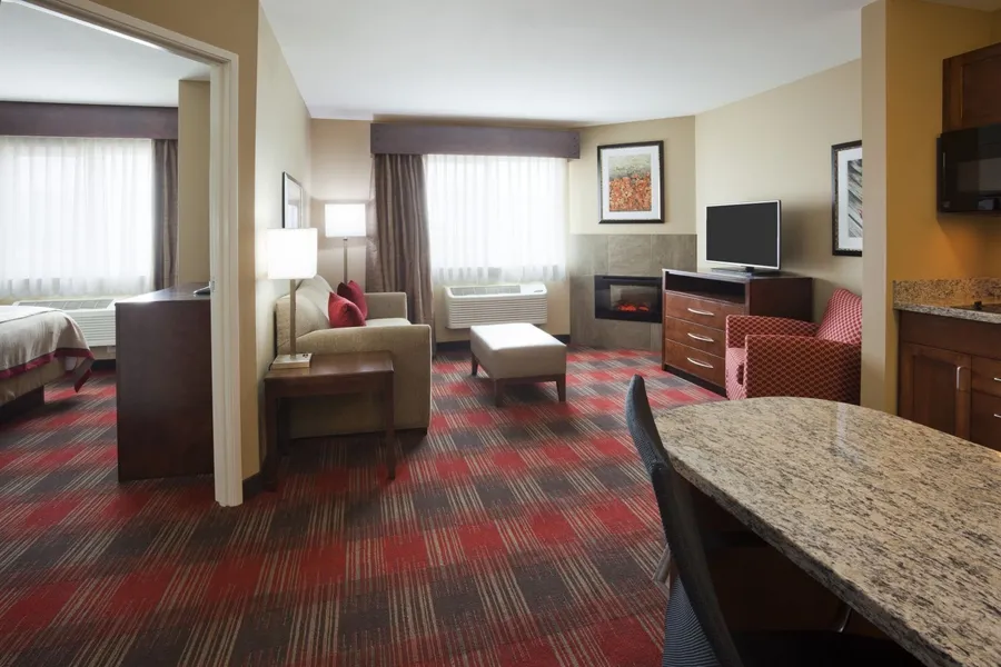 Gateway Park Hotel and Suites hotel detail image 6