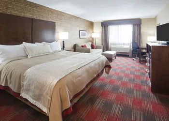 Gateway Park Hotel and Suites hotel thumbnail 7