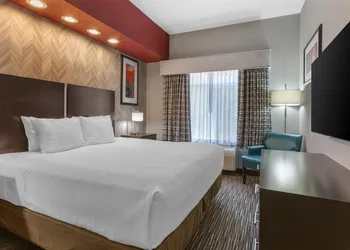 Best Western Plus Gallup Inn & Suites hotel thumbnail 6