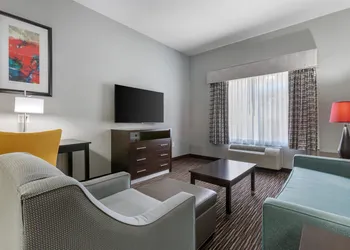 Best Western Plus Gallup Inn & Suites hotel thumbnail 8