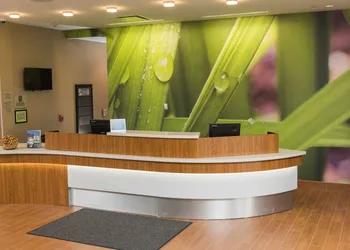 Springhill Suites Buffalo Airport hotel thumbnail 3