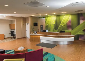 Springhill Suites Buffalo Airport hotel thumbnail 4