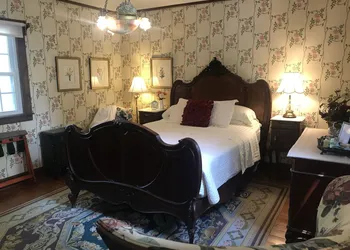 Nauvoo Grand Bed & Breakfast hotel thumbnail 5