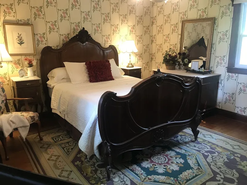 Nauvoo Grand Bed & Breakfast hotel detail image 6