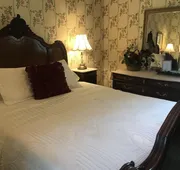 Nauvoo Grand Bed & Breakfast hotel detail image 7