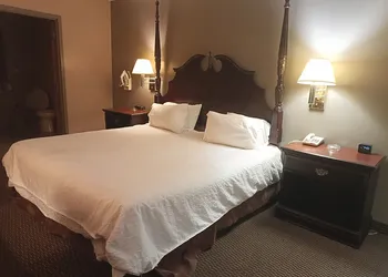Oak Tree Inn hotel thumbnail 4