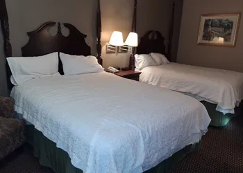 Oak Tree Inn hotel thumbnail 7