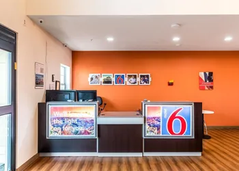 Motel 6 Jourdanton, TX hotel thumbnail 6