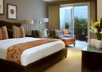 Catalina Island Inn hotel thumbnail 3