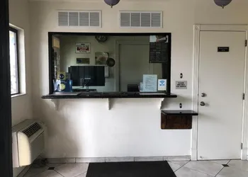 Sierra Inn hotel thumbnail 2