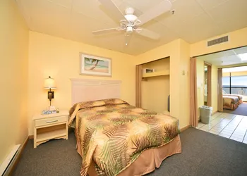 Holiday Sands North On the Boardwalk hotel thumbnail 8