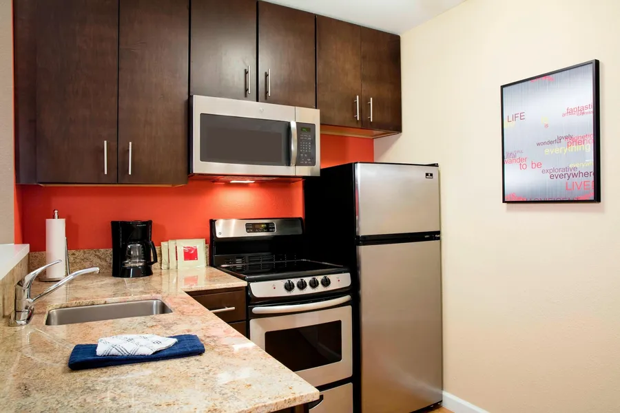 TownePlace Suites Orlando at FLAMINGO CROSSINGS® Town Center/Western Entrance hotel detail image 6