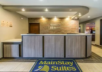 MainStay Suites Midland hotel thumbnail 4