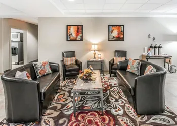 Suburban Studios Washington, PA hotel thumbnail 5