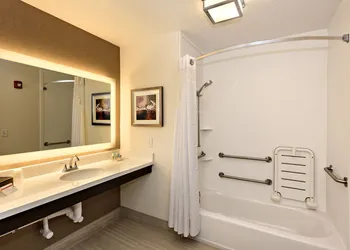 Holiday Inn St. George Conv Ctr by IHG hotel thumbnail 4