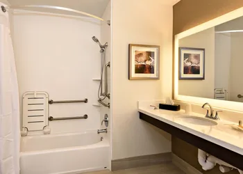 Holiday Inn St. George Conv Ctr by IHG hotel thumbnail 8