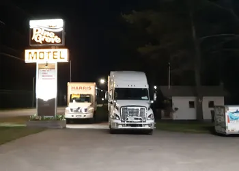 Pine Grove Motel hotel thumbnail 7