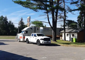 Pine Grove Motel hotel thumbnail 8