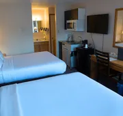 Chalet Inn hotel detail image 4