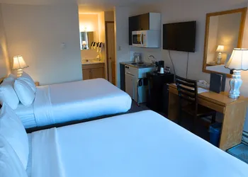Chalet Inn hotel thumbnail 4