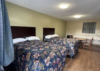 Economy inn hotel thumbnail 2