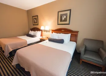 Mountain Inn & Suites hotel thumbnail 2