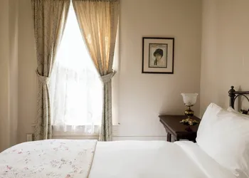 The Bishop Hotel hotel thumbnail 3